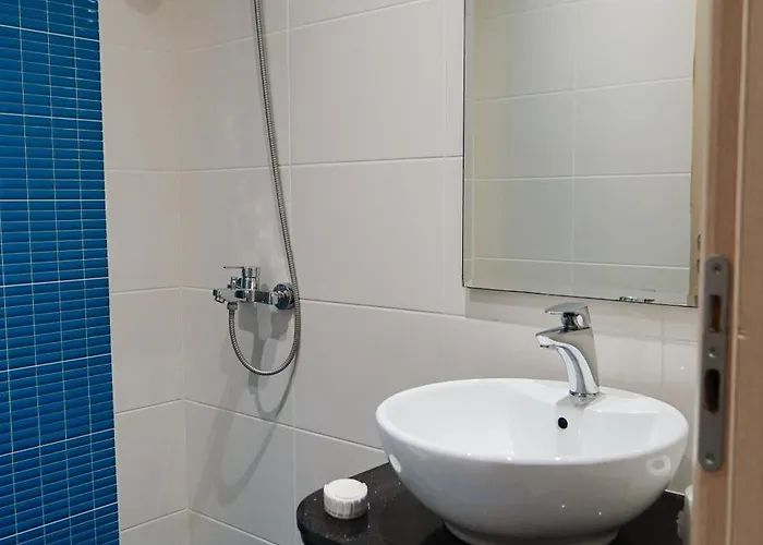 Shehu 3* Gjirokastër
